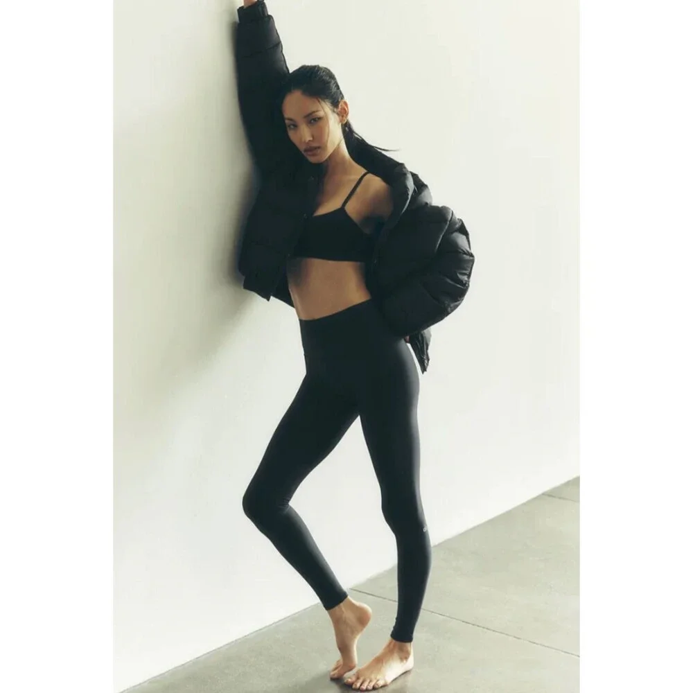 Alo Yoga High-Waist Airlift Legging in Black Full Length Size Large